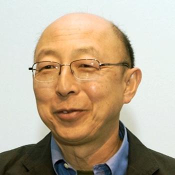 Kenji Hakuta 